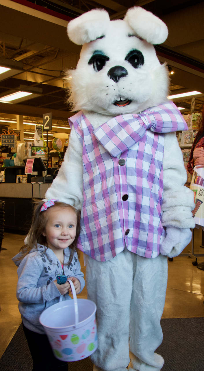 West Seattle Thriftway Easter Egg hunt a cracking success Westside
